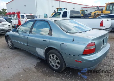 1995 Honda Accord Ex z USA, uszkodzony, nr VIN JHMCD5659SC035685
